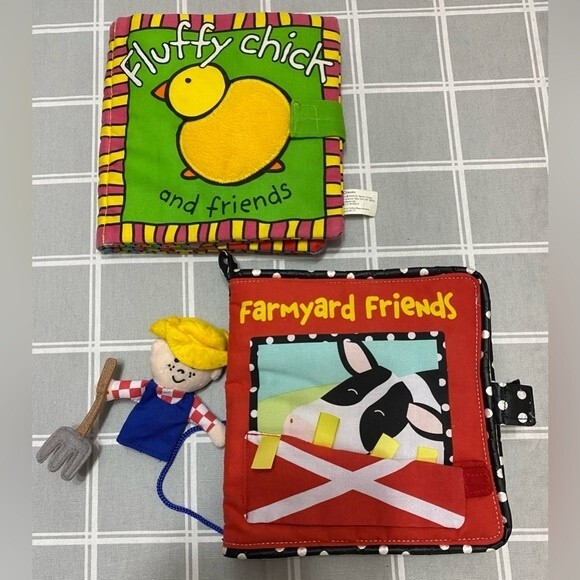 Farmyard Friend w Finger Puppet Fluffy Chick and Friends Soft Story Book Stories - Picture 1 of 5